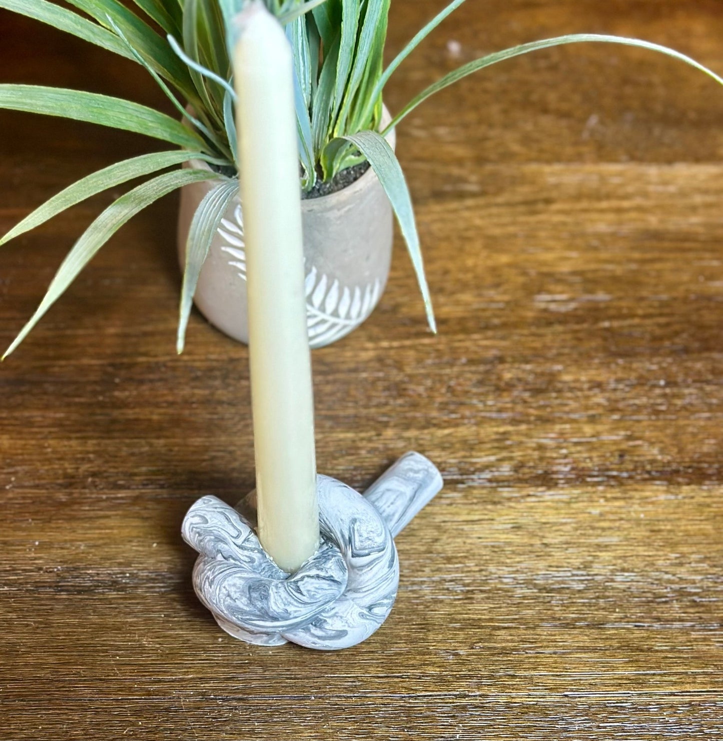 Marbled Knot Candle Holder - Bragg About It Artistry